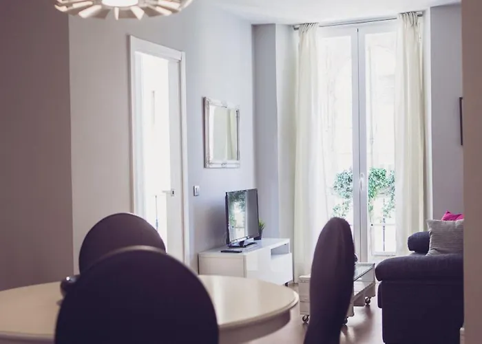 公寓 莱夫马拉加泰森公寓