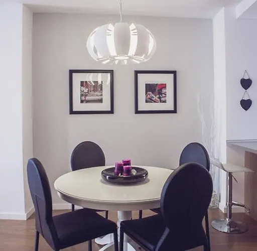 公寓 莱夫马拉加泰森公寓 *